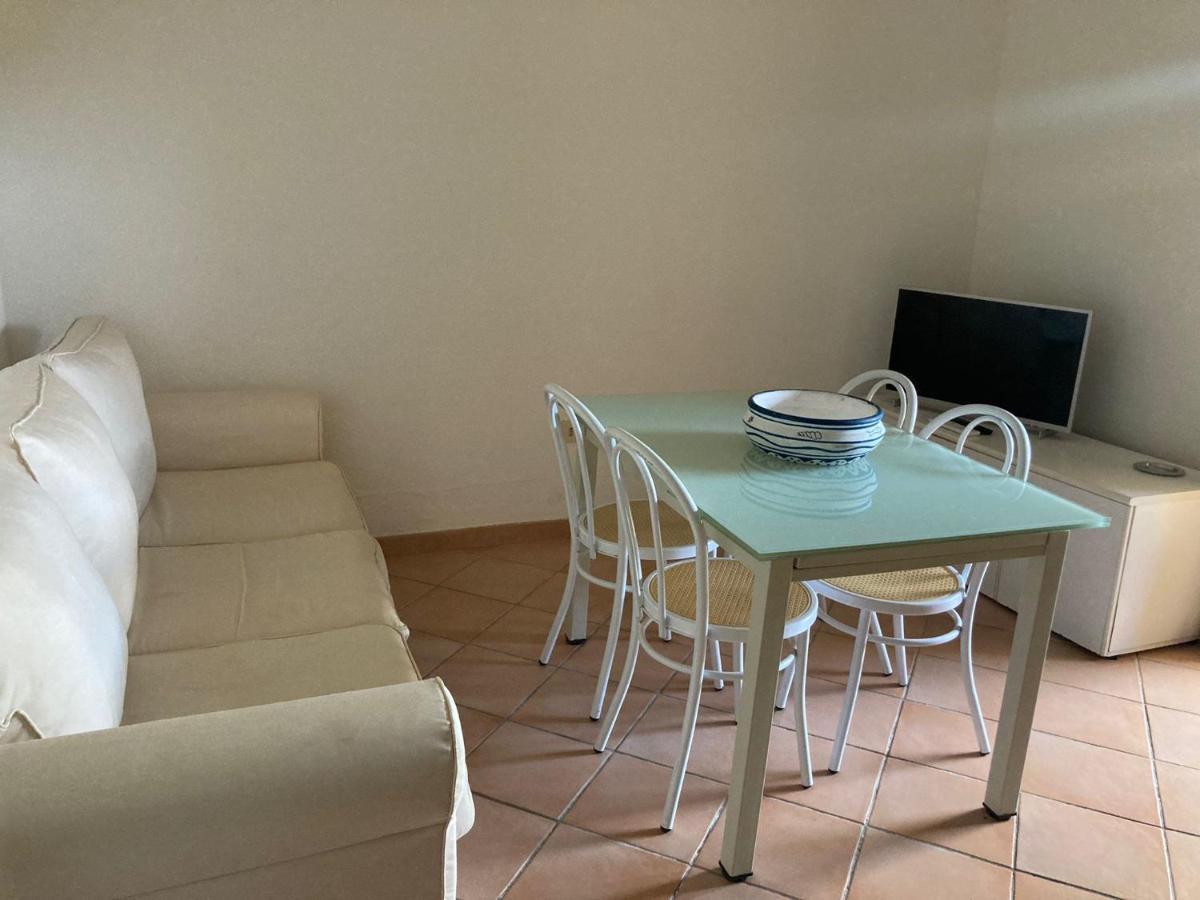 Domus Liscia Di Vacca Aparthotel Bagian luar foto